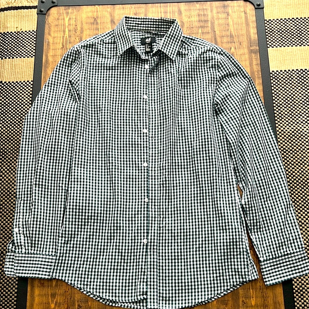 H&M Slim Fit Button Down Dress Shirt